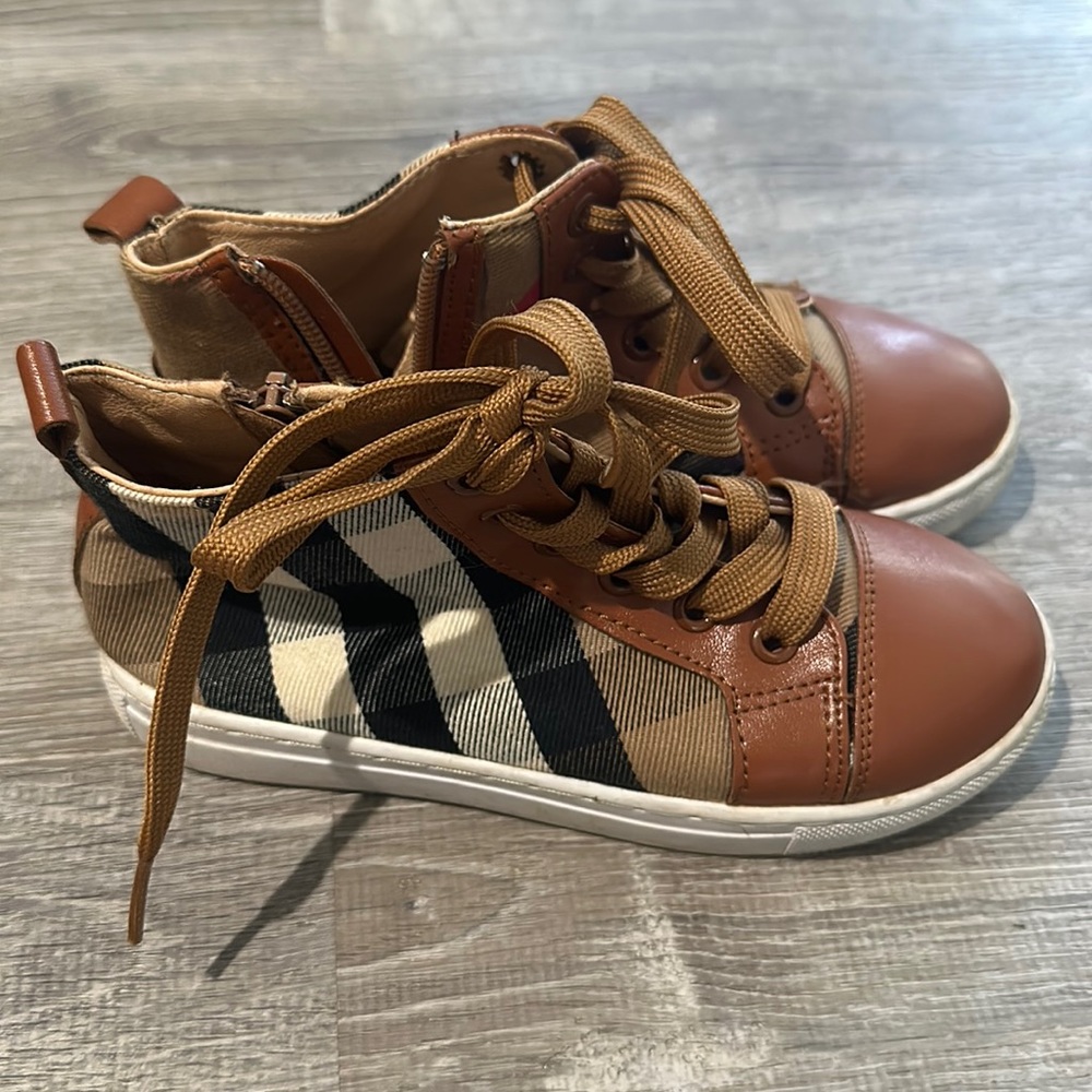 Burberry high tops size 32